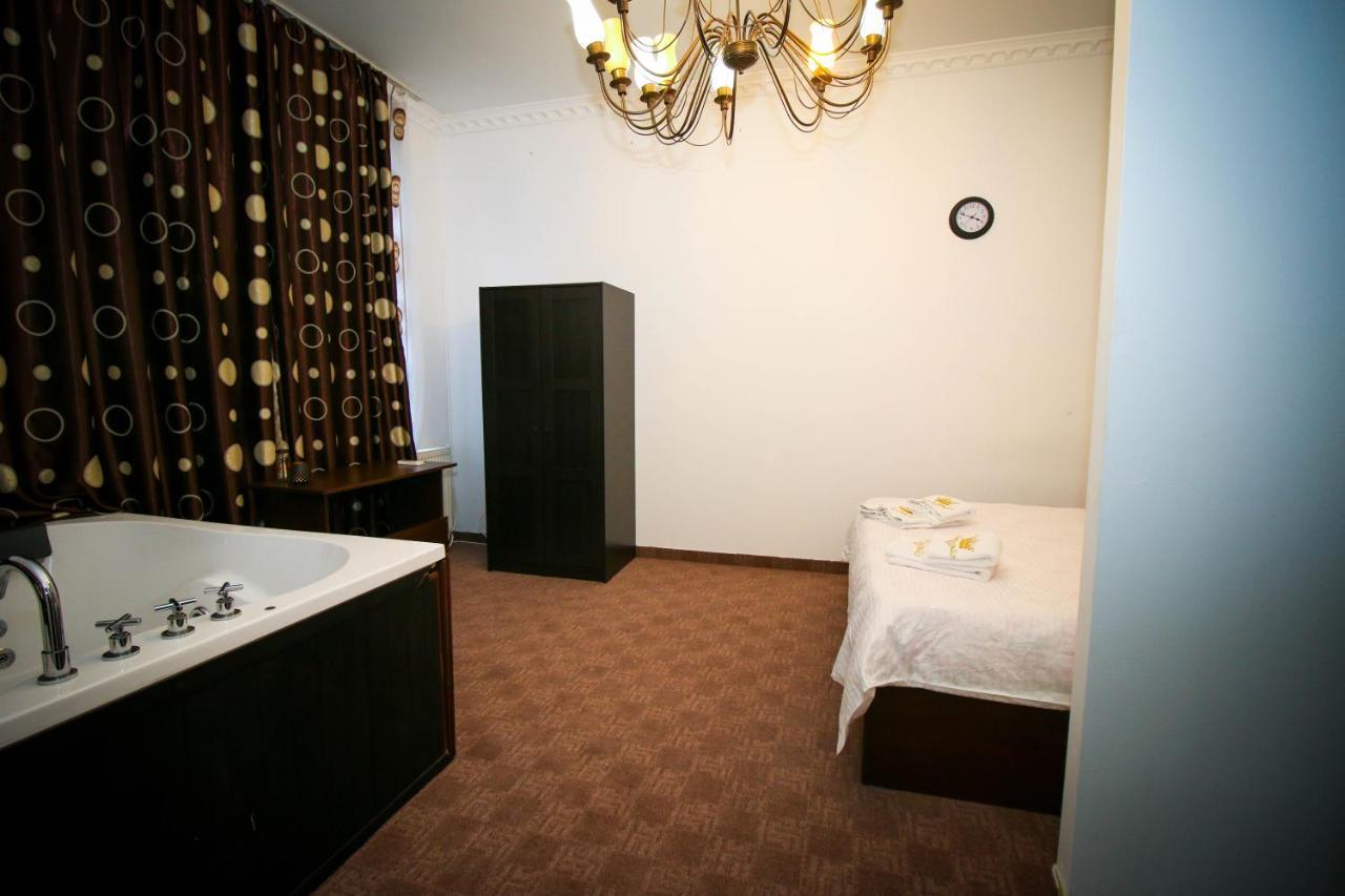 Karma Luxury Room Bucarest Extérieur photo