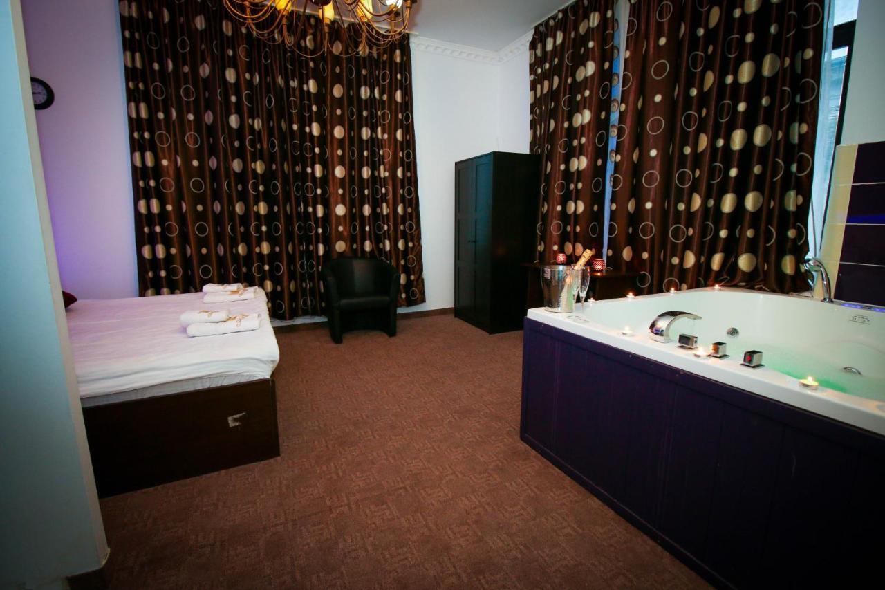 Karma Luxury Room Bucarest Extérieur photo